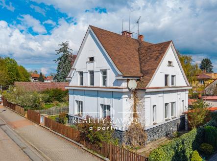 Prodej rodinného domu 216 m², pozemek 1160 m², Chlumec nad Cidlinou IV | Prodej - dům/vila, 216 m²