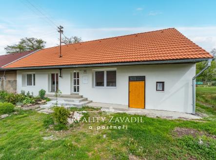 Jižní strana domu | Prodej - dům/vila, 70 m²