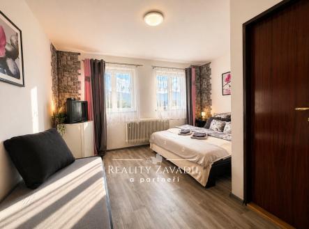 BD4CA9F0-C992-460A-8B93-C08AA350C9F2 | Prodej - hotel, 561 m²