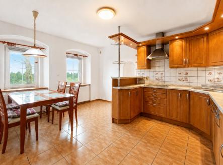 Prodej - dům/vila, 295 m²