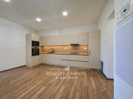 EAAFDA1D-DA62-440C-B8FC-308C7FC509AA | Prodej bytu, 2+kk, 38 m²