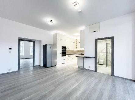 Pronájem bytu, 2+kk, 69 m²