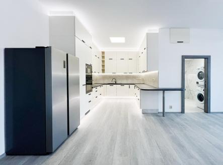 Pronájem bytu, 2+kk, 69 m²