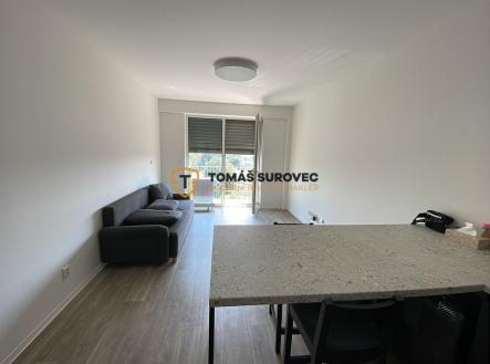 pronajem-1-kk-otrokovice-kvitkovice-2.jpeg | Pronájem bytu, 1+kk, 37 m²