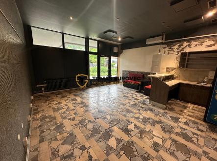 pronajem-obchodniho-prostoru-zlin-stefanikova-3a.jpeg | Pronájem - obchodní prostor, 70 m²