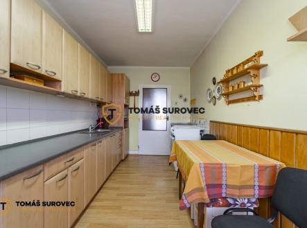prodej-rodinneho-domu-napajedla-1.jpg | Prodej - dům/vila, 180 m²