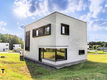 dům pohled ze zahrady | Prodej - dům/vila, 157 m²
