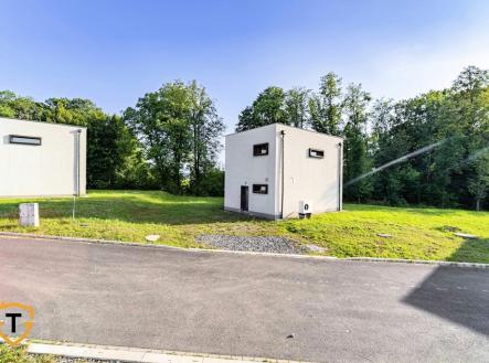 pohled z ulice | Prodej - dům/vila, 110 m²