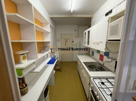 pronajem-zlin-druzstevni-4.jpeg | Pronájem bytu, 1+kk, 37 m²