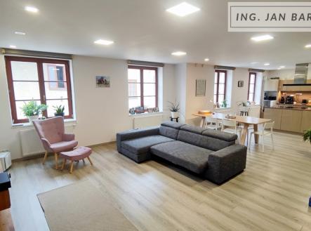 obyvak1.jpg | Pronájem bytu, 4+kk, 105 m²