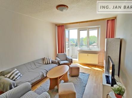 obyvaci-pokoj-s-balkonem.jpg | Pronájem bytu, 2+1, 56 m²