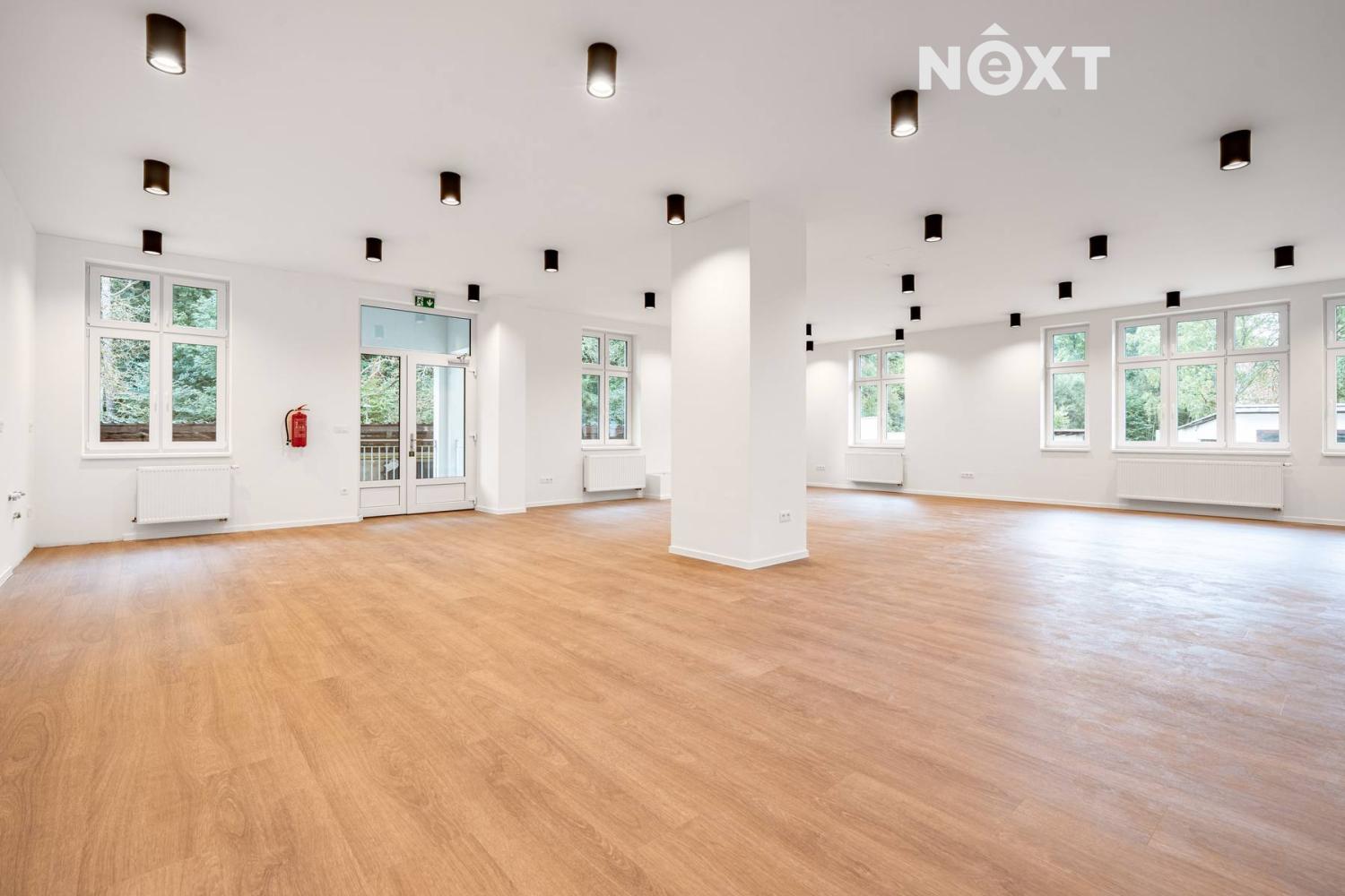 Pronájem komerční Ostatní, 177㎡