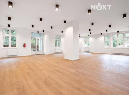 Pronájem - komerční objekt, jiný, 2 279 m²