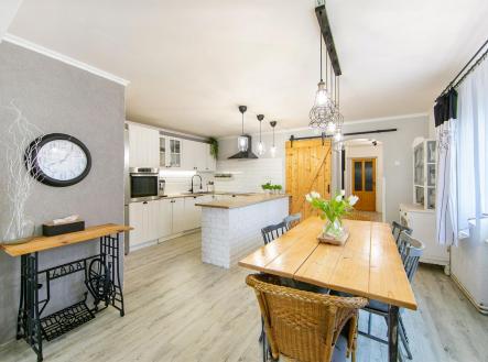 4.jpg | Prodej - dům/vila, 208 m²