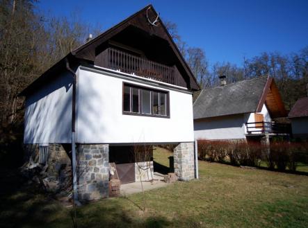 Vjezd do garáže | Prodej - chata/rekreační objekt, 62 m²