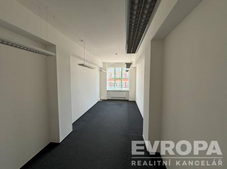 . | Pronájem - kanceláře, 26 m²