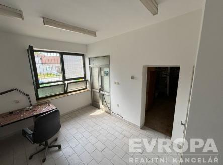 . | Prodej - dům/vila, 660 m²