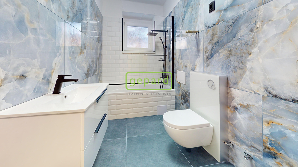 byt-21-po-celkove-rekonstrukci-ihned-k-nastehovani-v-ulici-americka-teplice-bathroom.jpg