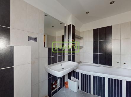 byt-ihned-k-dispozici-horni-slavkov-20-min-jizdy-karlovy-vary-11162025-191901.jpg | Prodej bytu, 2+1, 61 m²