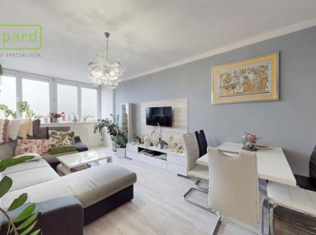 byt-21-zelezna-380-usti-nad-labem-02182026-153328.jpg | Prodej bytu, 2+1, 65 m²