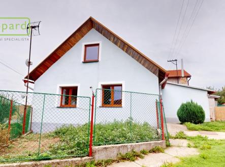 rodinny-dum-v-malebne-obci-zbenice-okres-pribram-09142025-153206.jpg | Prodej - dům/vila, 120 m²