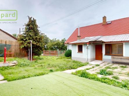 rodinny-dum-v-malebne-obci-zbenice-okres-pribram-09142025-152539.jpg | Prodej - dům/vila, 120 m²