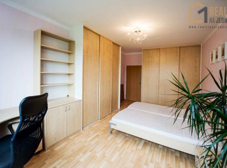 FE1 | Pronájem bytu, 2+kk, 65 m²
