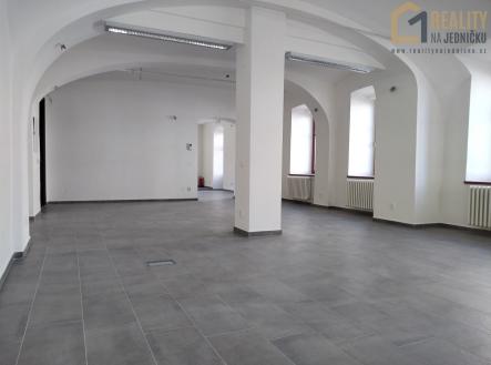 IMG_20230510_093947 | Pronájem - obchodní prostor, 106 m²