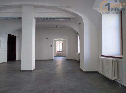 IMG_20230510_094016 | Pronájem - obchodní prostor, 106 m²