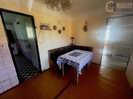 AME4 | Prodej - dům/vila, 76 m²