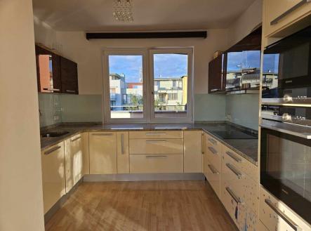 Pronájem bytu, 5+kk, 178 m² obrázek