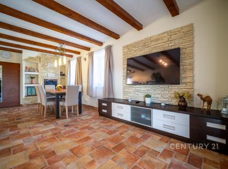 jídelna | Prodej - chata/rekreační objekt, 220 m²