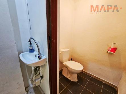 1000033956.jpg | Pronájem - kanceláře, 46 m²