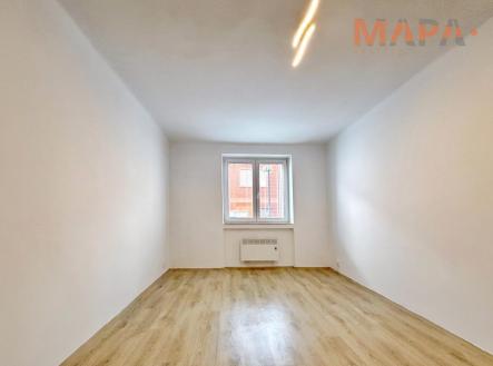 Loznice.jpeg | Prodej bytu, 2+1, 65 m²