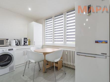 c1d22b56-88d4-4c67-a9a9-feffc0fe968b.jpg | Pronájem bytu, 2+1, 61 m²