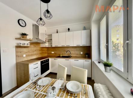 kitchen.jpg | Pronájem bytu, 3+1, 78,9 m²