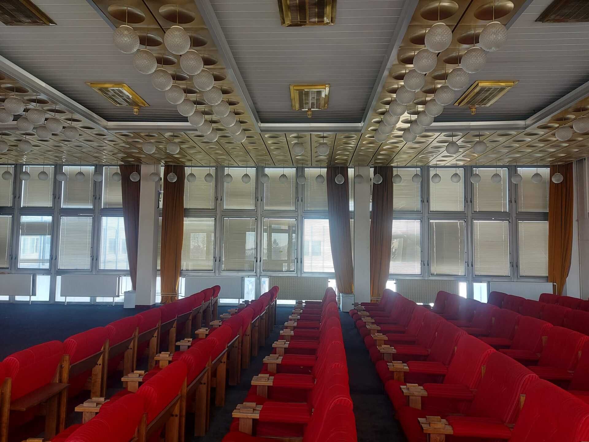 Pronájem zasedacího sálu