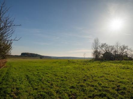 Výhled z pozemku směrem na východ | Prodej - pozemek pro bydlení, 1 151 m²