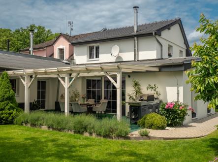 2 | Prodej - dům/vila, 151 m²