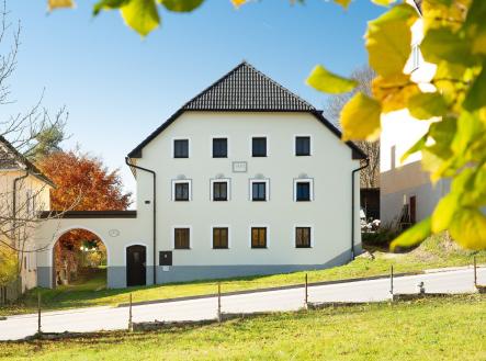 1 | Prodej - dům/vila, 180 m²