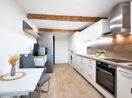 Kuchyně v druhém patře | Prodej - dům/vila, 180 m²