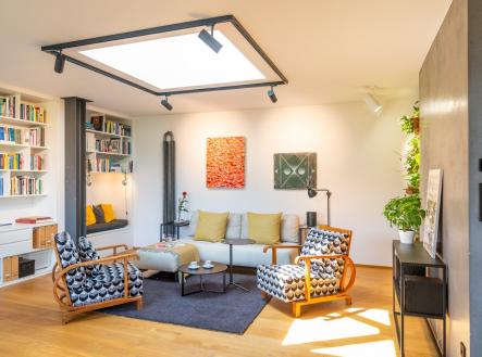 Obývací pokoj se světlíkem | Prodej bytu, 3+kk, 147 m²