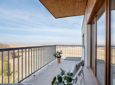 terasa s výhledem na Říp | Pronájem bytu, 3+kk, 70 m²