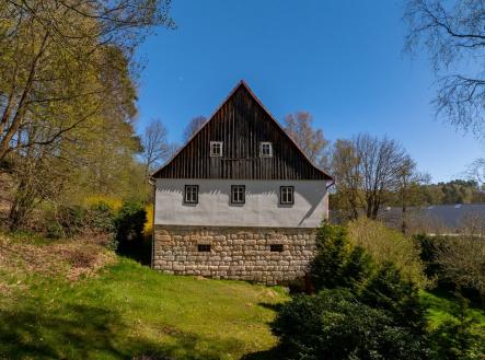 Chalupa směrem ze zahrady | Prodej - chata/rekreační objekt, 309 m²