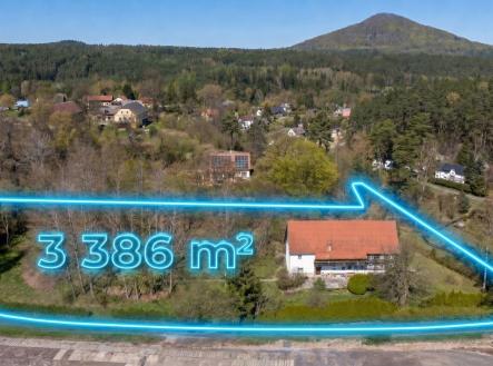 Zakreslení pozemku s Růžovským vrchem na horizontu | Prodej - chata/rekreační objekt, 309 m²
