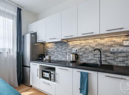 izobrazenie-whatsapp-2024-11-21-v-14-27-30-157a3141.jpg | Pronájem bytu, 2+kk, 60 m²