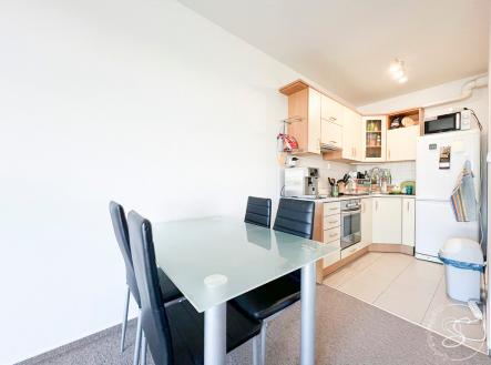 photo-5269474575392044410-y-1.jpg | Pronájem bytu, 2+kk, 54 m²