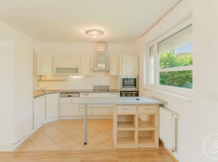 kuchyňská linka | Prodej - dům/vila, 220 m²