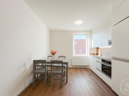 chatgpt-image-5.11.2025-14-47-51.png | Pronájem bytu, 1+1, 40 m²