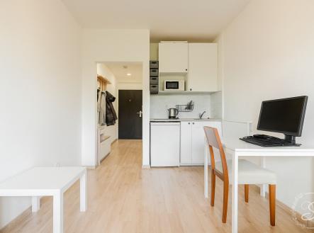 chatgpt-image-6.11.2025-18-31-49.png | Prodej bytu, 1+kk, 23 m²